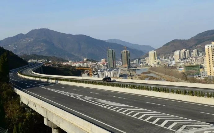 米兰体育中标湖北麻竹高速公路麻城至红安段机电项目